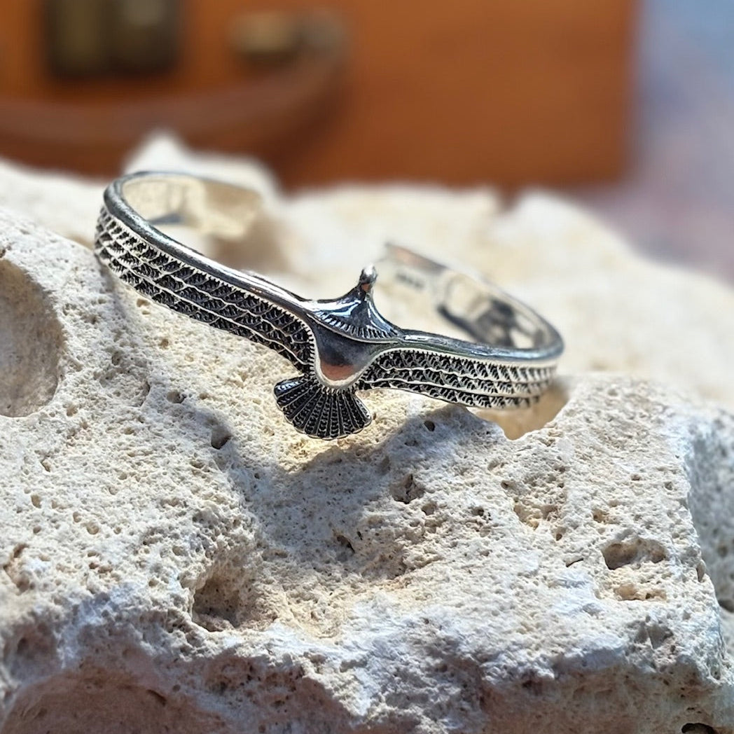 Dainty Flying Eagle Bangle