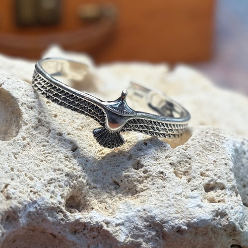 Dainty Flying Eagle Bangle