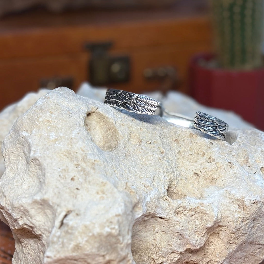 Dainty Flying Eagle Bangle