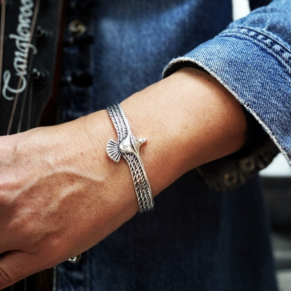 Dainty Flying Eagle Bangle